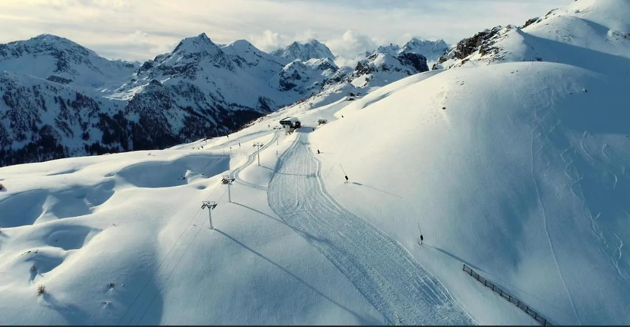 Snowood Serre Chevalier: Mountain Retreat for 5-7, Near Pontillas Lift La Salle-les-Alpes 0*,  France