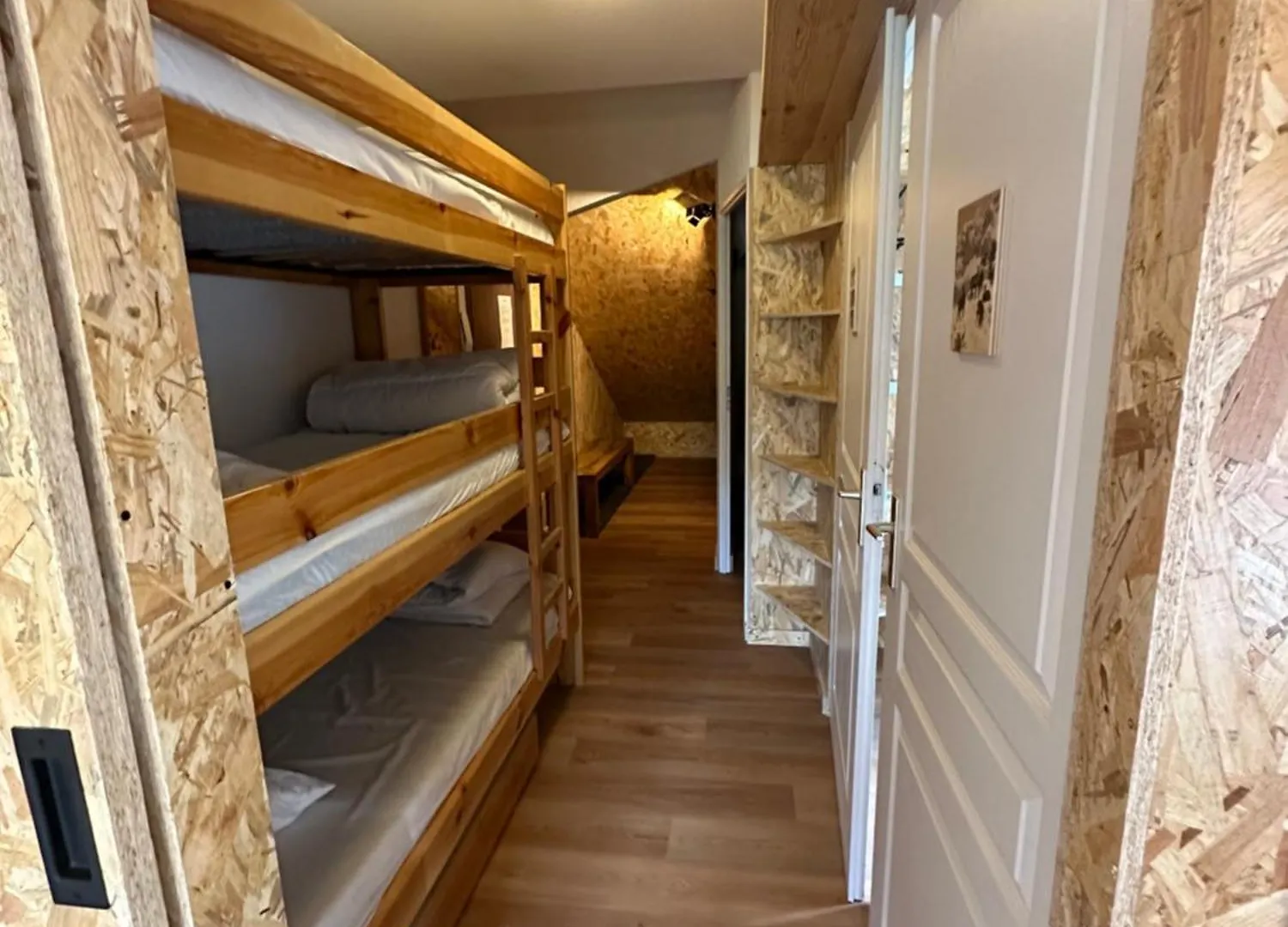 Snowood Serre Chevalier: Mountain Retreat for 5-7, Near Pontillas Lift La Salle-les-Alpes France
